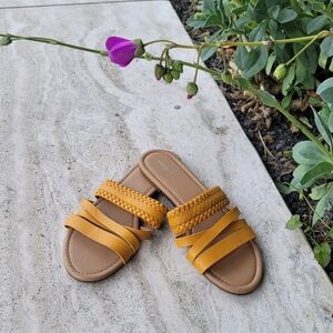 EUC Forever 21 Yellow Sandals Minimalist Design